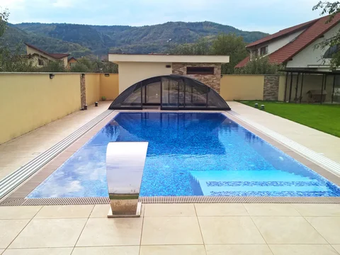 Pokrivanje bazena AZURE FLAT